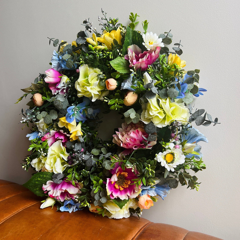 Fresh Meadow Spring Wreath | Thorngumbald & Hedon Florist | Hull Fresh Flower Delivery near me