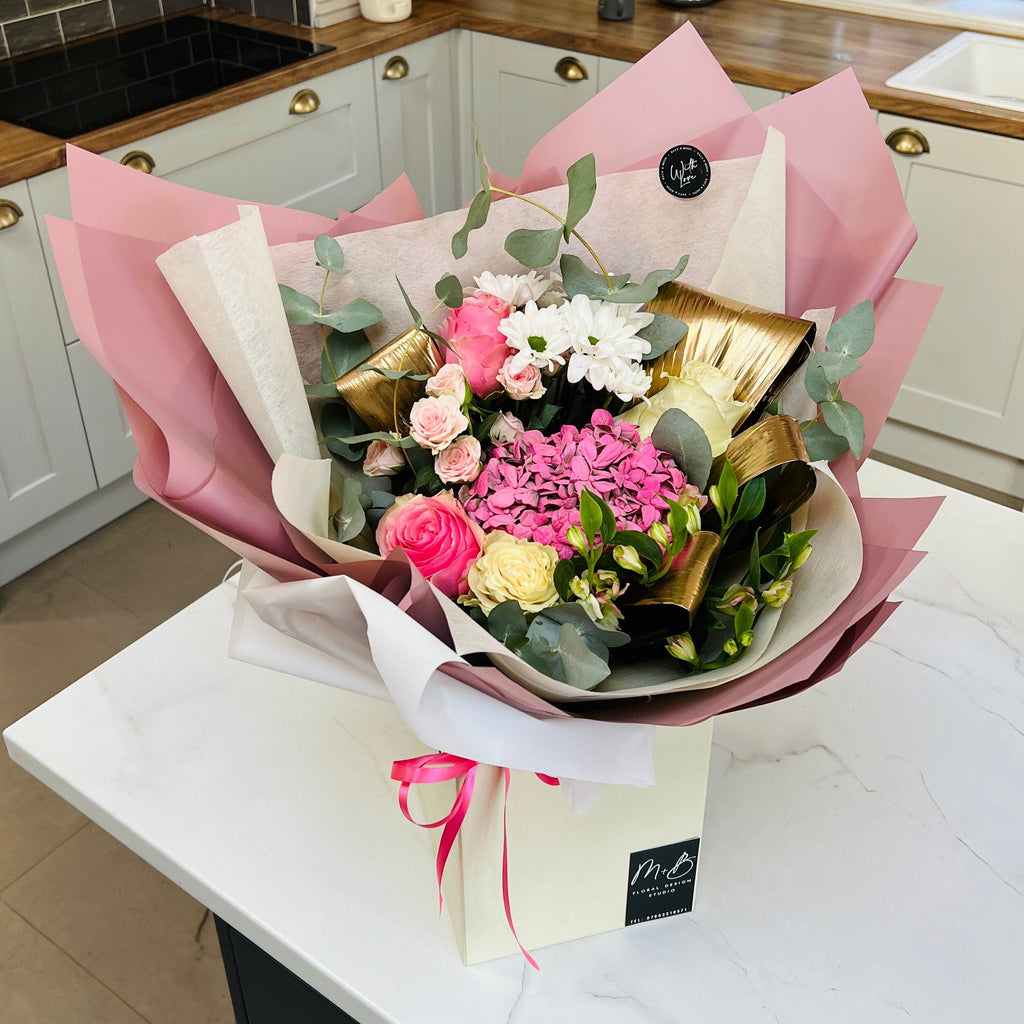 Thelma & Louise water bouquet | Thorngumbald & Hedon Florist | Hull Fresh Flower Delivery near me