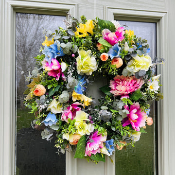 Fresh Meadow Spring Wreath | Thorngumbald & Hedon Florist | Hull Fresh Flower Delivery near me