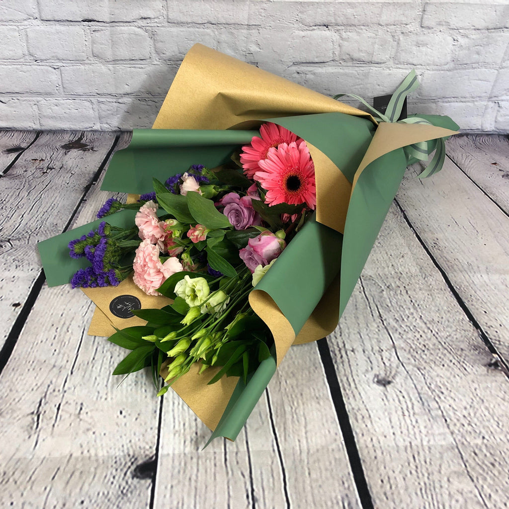 Green Kraft Mix Bouquet | Thorngumbald & Hedon Florist | Hull Fresh Flower Delivery