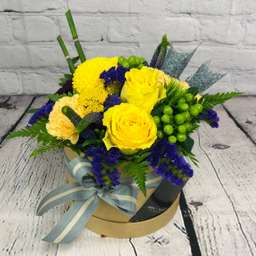 Natural Fresh Flower Hat Box | Thorngumbald & Hedon Florist | Hull Fresh Flower Delivery