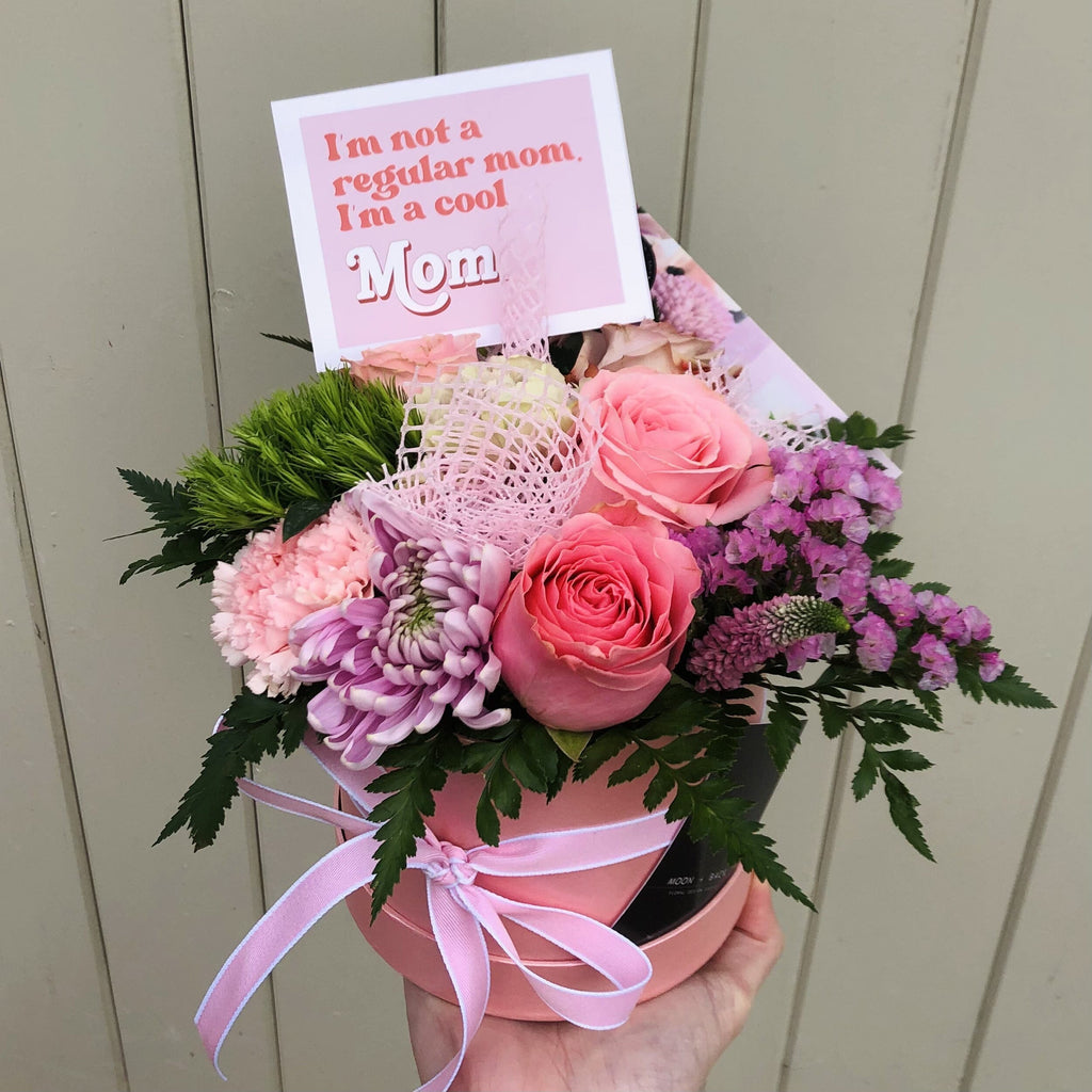 Perfect Pinks Hat Box | Thorngumbald & Hedon Florist | Hull Fresh Flower Delivery