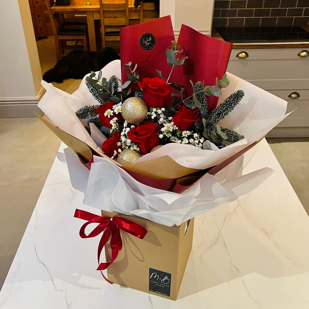 Winter Roses | Thorngumbald & Hedon Florist | Hull Fresh Flower Delivery near me